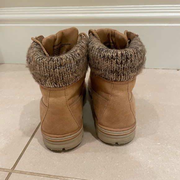 Women’s booties - Picture 3 of 3